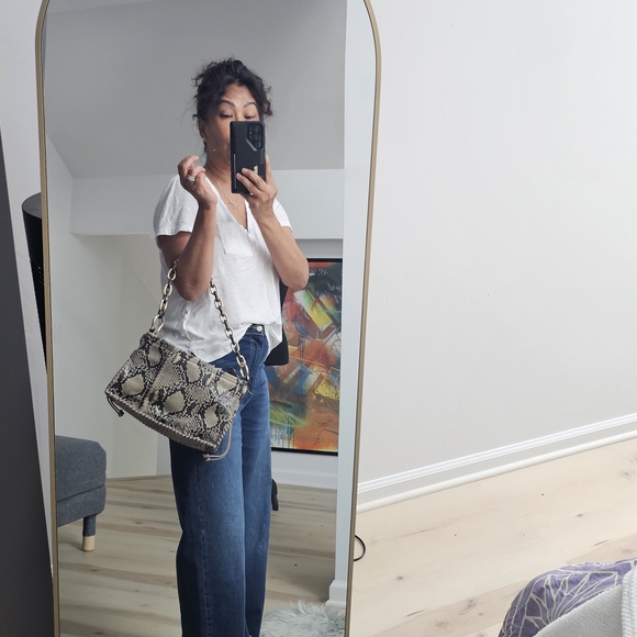 Stuart Weitzman Tan and Black Snake Print Shoulder Bag display picture 1